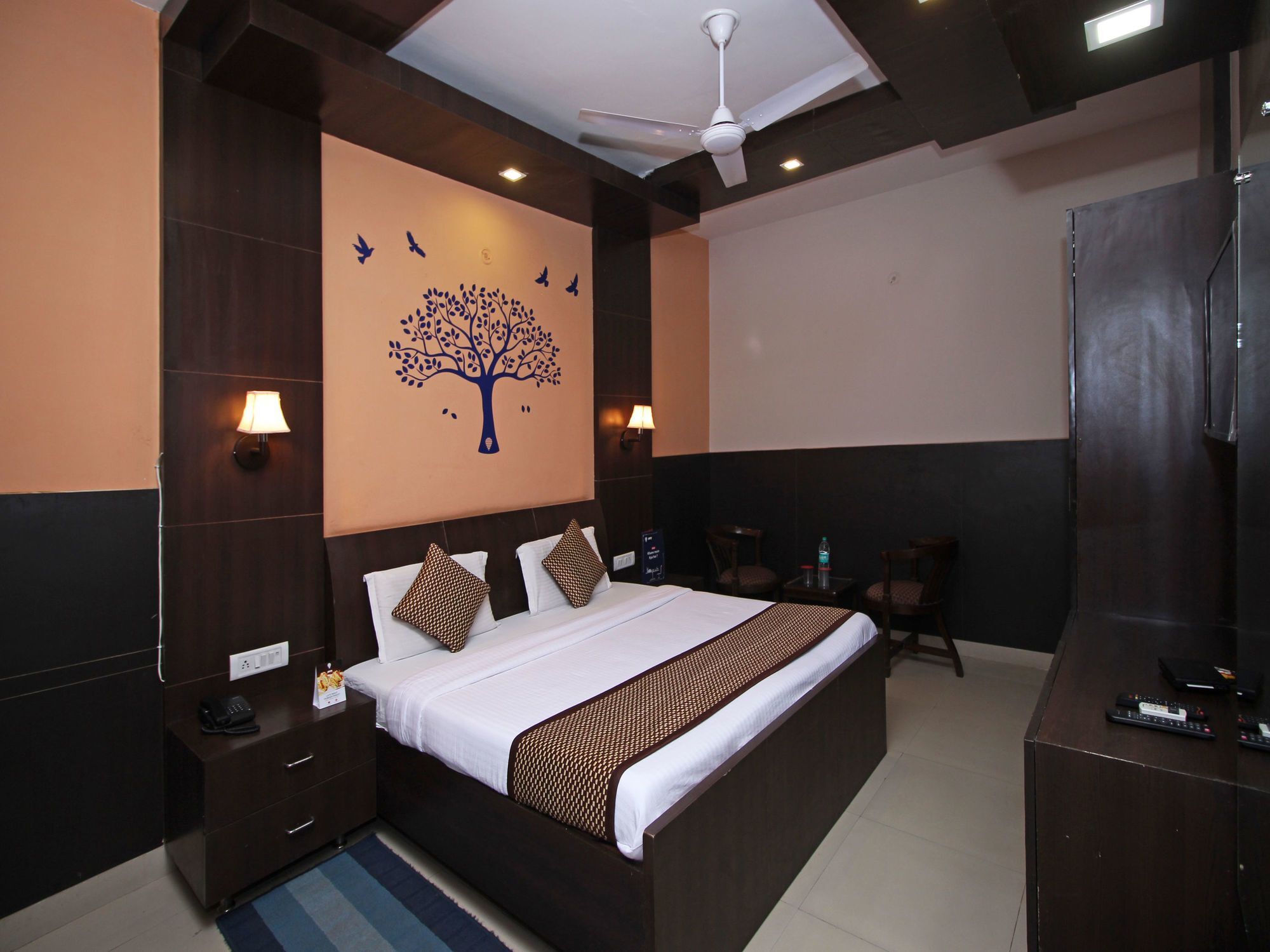 Oyo 576 Hotel Shree Kanta Residency คูร์เคาน์ ภายนอก รูปภาพ